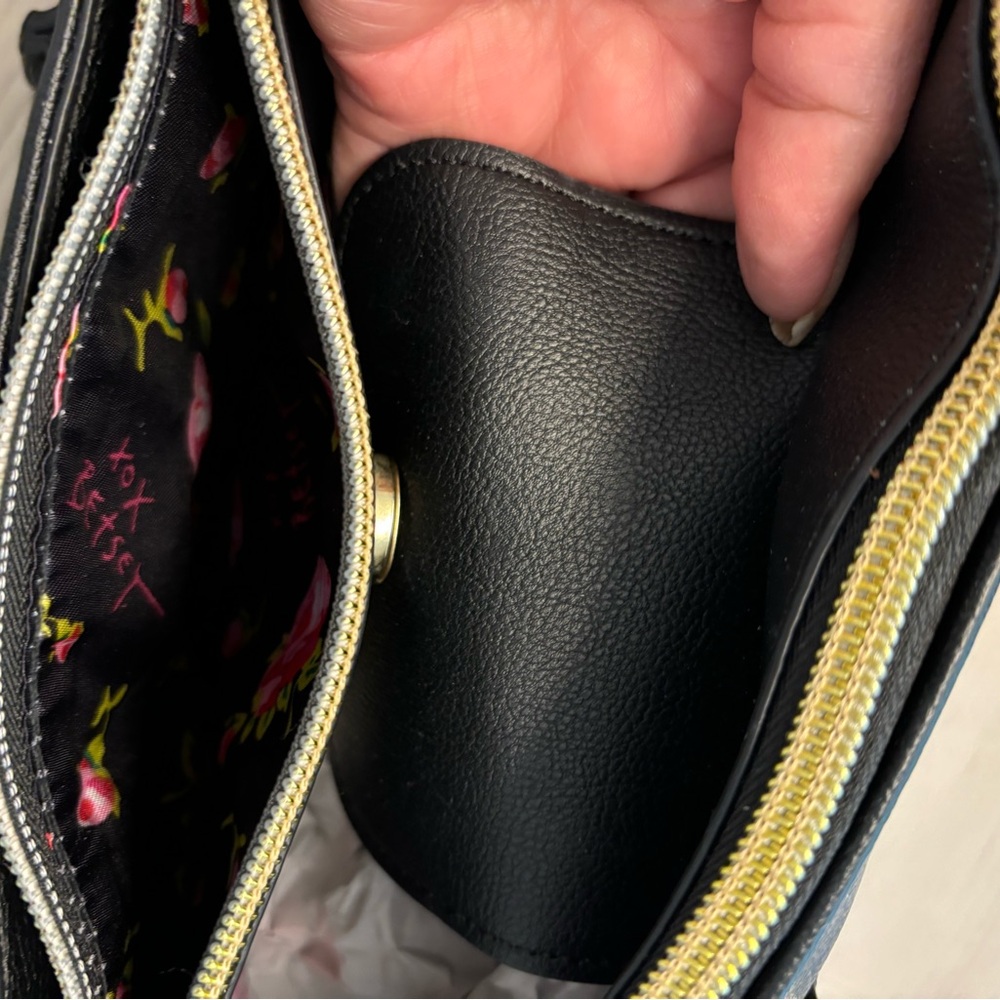 Betsey Johnson Striped Bag with Sequins Medium Sz. New Condition. - Picture 4 of 13